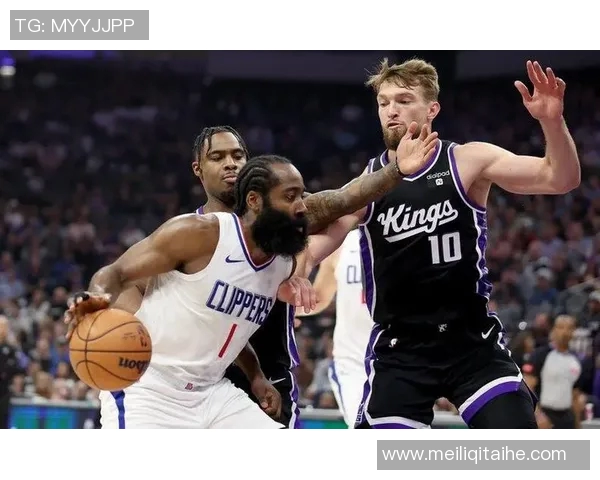 勇士与快船激战回顾2018年12月24日精彩对决全场回放分析