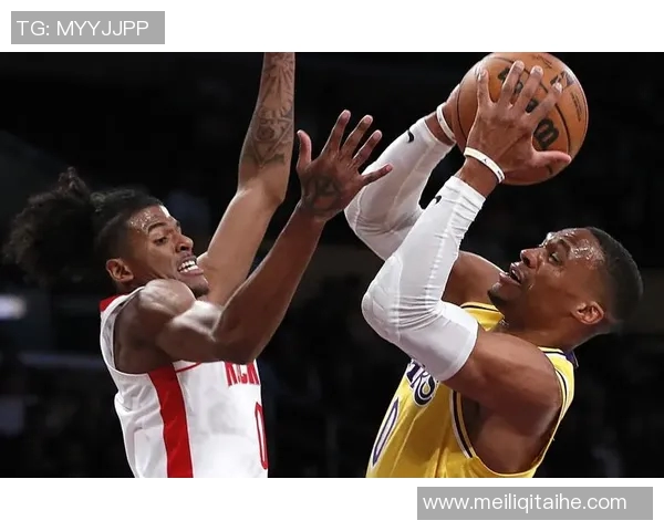 火箭对湖人精彩对决在线直播全程回顾与分析